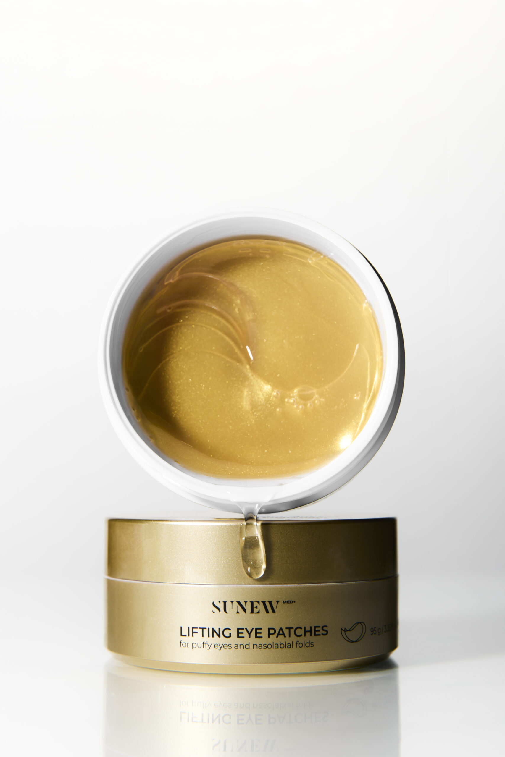 pudełko otwartych płatków pod oczy